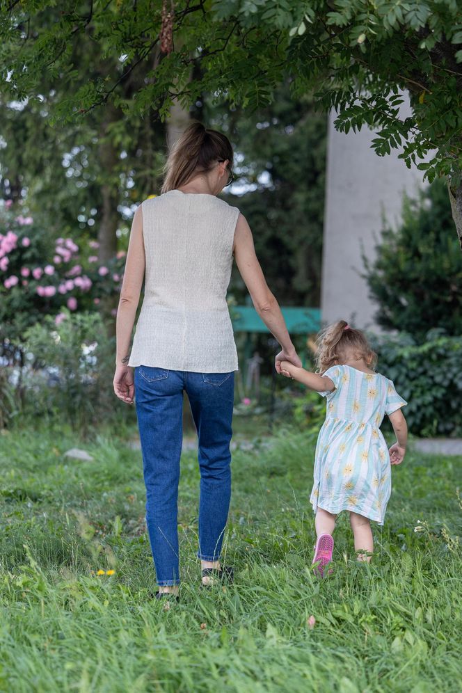 Muszę ukrywać się z córką przed mężem