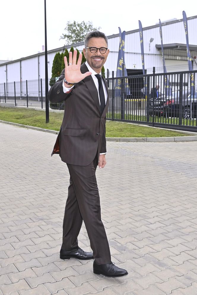 Gwiazdy na jesiennej ramówce Polsatu błyszczały błękitem i dekoltami poniżej pasa. Tylko Ada Fijał i Kasia Cichopek przełamały sztampę