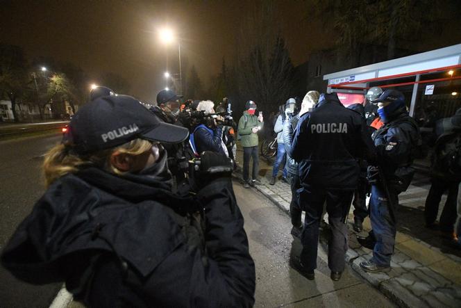 Protest pod domem Kaczyńskiego
