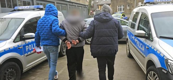 30-latek z województwa opolskiego zatrzymany po obławie. Chwycił za siekierę, groził podpaleniem domu i potrącił policjanta