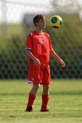 Justin Bieber gra w piłkę
