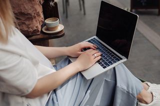 Białe plamy na mapie Warmii i Mazur. Tu wciąż brakuje dostępu do internetu