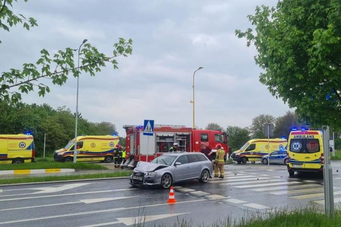 Tragiczny wypadek w Rzeszowie. Zderzyły się dwie osobówki, jedna osoba nie żyje