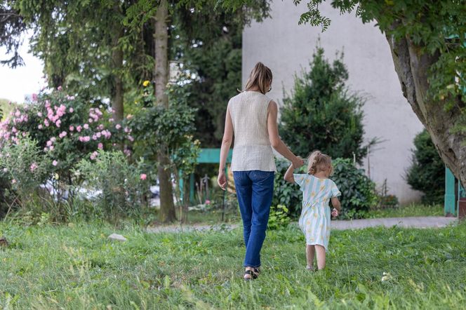 Muszę ukrywać się z córką przed mężem