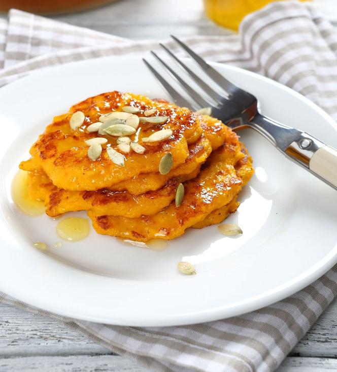 Pikantne placki z dyni - pomysł na rozgrzewającą przekąskę