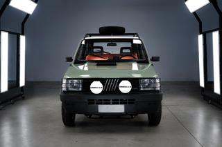 Pandina Jones - zelektryfikowany, klasyczny Fiat Panda 4x4