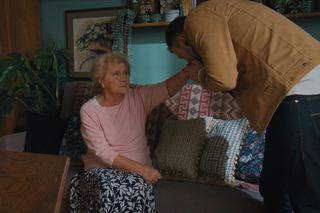 M jak miłość odc. 1713. Bartek (Arkadiusz Smoleński), Barbara (Teresa Lipowska)