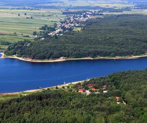 Jezioro Chańcza w Świętokrzyskiem zaprasza w czasie wakacjiw