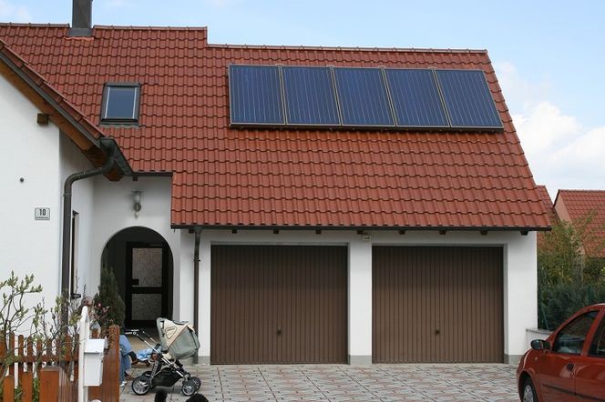 Kolektory nad garażem