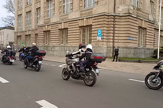 Moto Zające i Kurczaki niosą pomoc na Wielkanoc. Dziesiątki motocyklistów na ulicach Szczecina