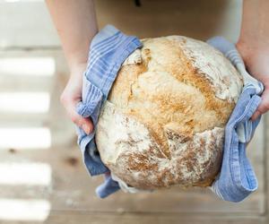 Przechowywanie pieczywa. Te metody sprawią, że długo będzie świeże