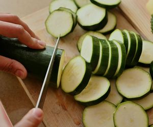 Jesz cukinię codziennie? Zobacz, co zmienia się w twoim ciele