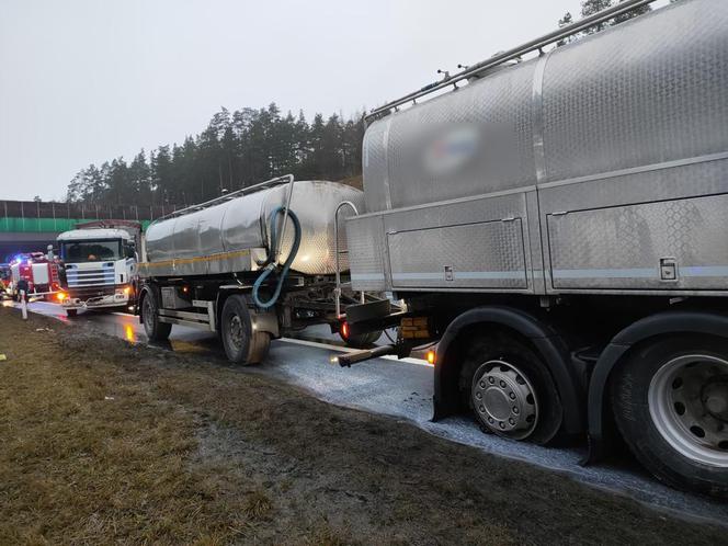Poważny wypadek w Kromerowie na DK 16. Kilka osób jest rannych [ZDJĘCIA]