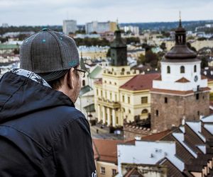 Statystyki nie kłamią. W naszym województwie co czwarty dorosły mieszka z rodzicami, a liczba bezrobotnych zmalała 