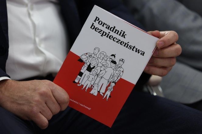 Co zawiera Poradnik bezpieczeństwa 2025?