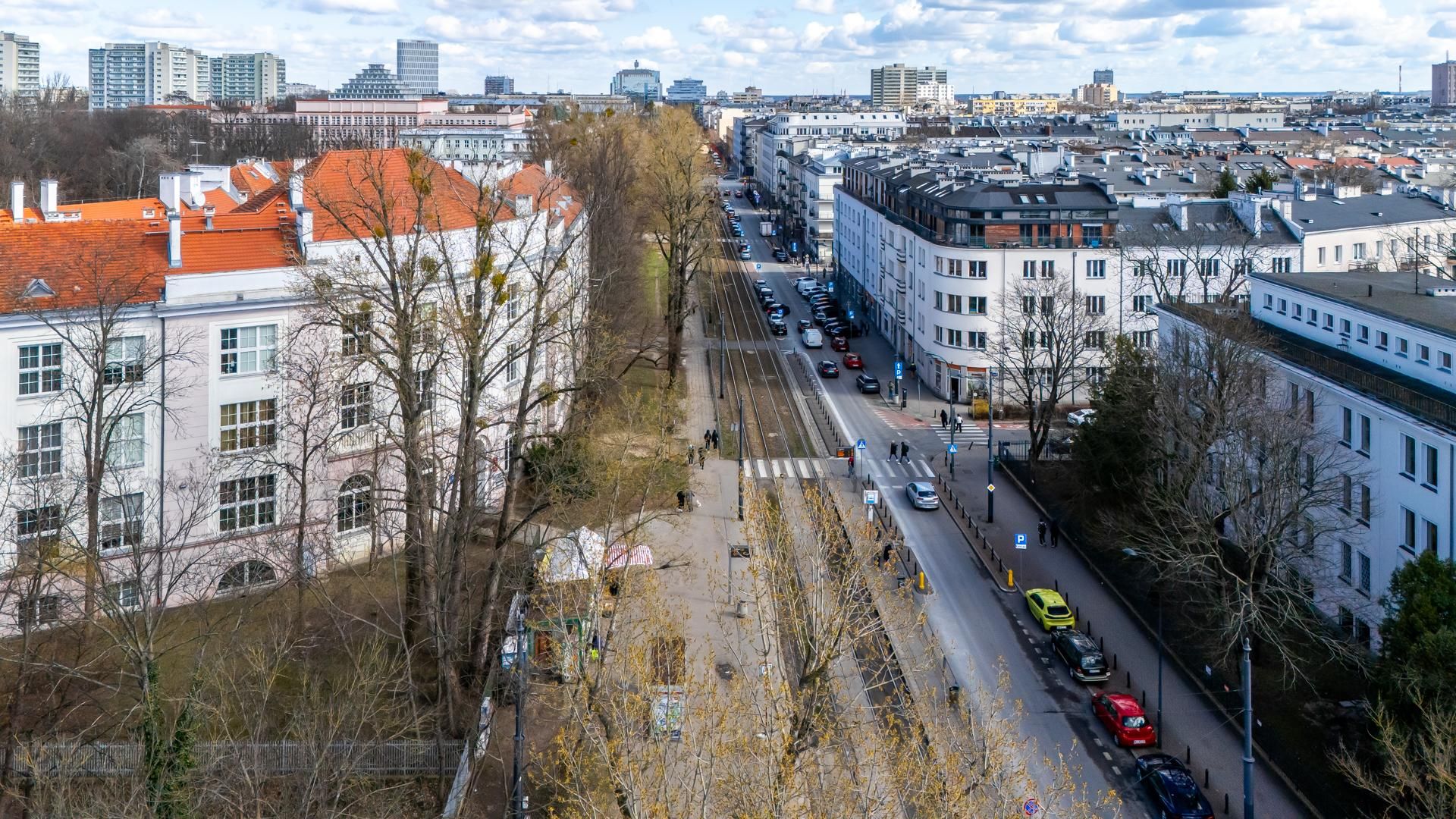 Gmach Szkoły Głównej Gospodarstwa Wiejskiego przy ul. Rakowieckiej 30 w Warszawie