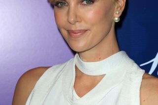 Anita Werner ma sobowtóra? Fani nie mają wątpliwości: „Charlize Theron to Ty!” 