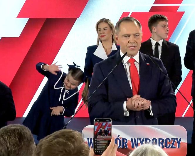 Tak córeczka Nawrockiego skradła show tacie! 