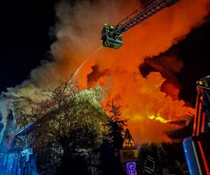 Z płonącego budynku dyskoteki w Wildze udało się ewakuować ok. 200 osób