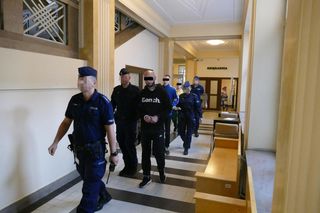 Dawid przeżył horror. Bandyci porwali go z ulicy, wywieźli z miasta, rozebrali do naga i połamali ręce