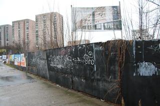 Działka po Ursynowskim Fortepianie przestanie straszyć. Rusza budowa parku dla sportowców