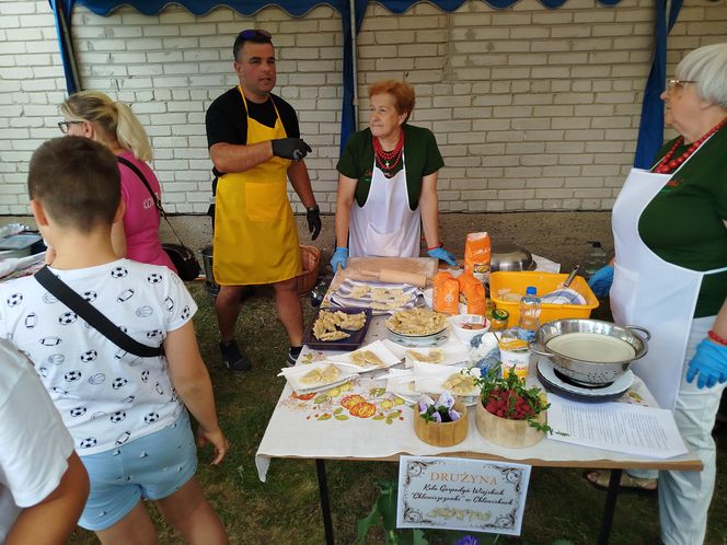 W konkursie na najlepsze pierogi w powiecie Siedleckim w 2025 roku zwyciężył męski zespół KGW „Sami Swoi” z Kotunia! 
