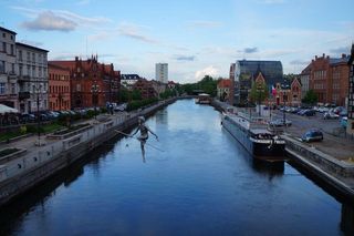 Gdzie pije się najwięcej małpek? Te miasta dominują w spożyciu alkoholu!