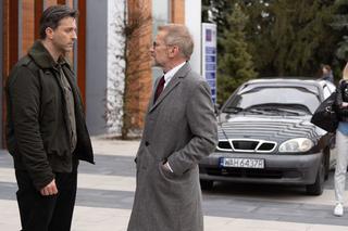 Na dobre i na złe, odc. 739. Marcin (Filip Bobek), Dominika (Paulina Gałązka) i jej ojciec Mirosław Grec (Jacek Mikołajczak)	