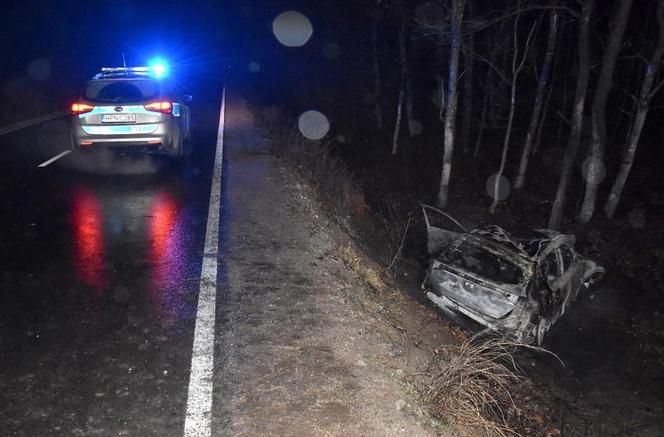 Tragiczny wypadek pod Starogardem Gdańskim. Kierowca spłonął w pojeździe