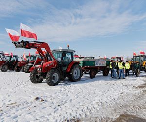 Protest przeciw budowie zbiornika w Szczurowej