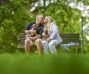 Zakochani Katarzyna Niezgoda i Paweł Markiewicz razem nad morzem. Wystąpili w Afryka Express