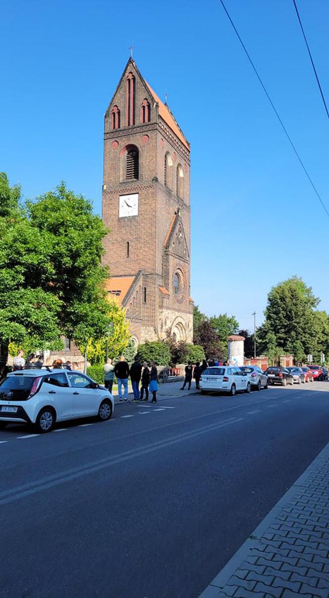 Pogrzeb 19-letniej Basi ze Świętochłowic. Kobietę potrącił autobus w Katowicach