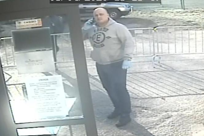 Rozpoznajesz tego mężczyznę? Szuka go policja!