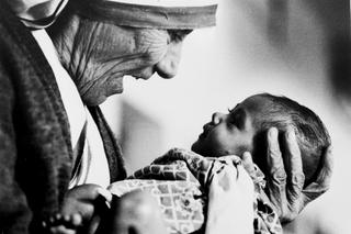 Matka Teresa z Kalkuty ogłoszona ŚWIĘTĄ!