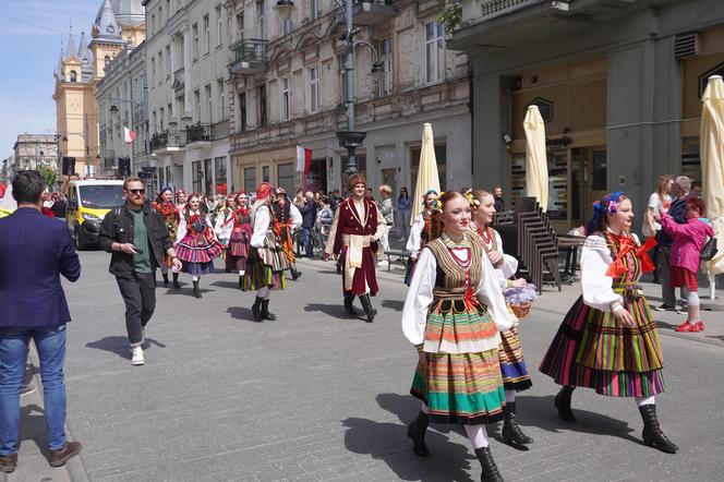 Pochód Juwenaliowy Łódzkich Uczelni. Studenci przejęli Łódź! [ZDJĘCIA]