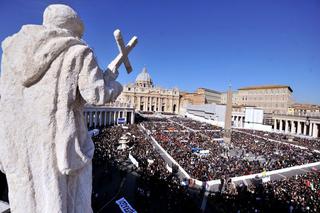 OSTATNIA AUDIENCJA BENEDYKTA XVI: 200 tys. wiernych na POŻEGNANIU z papieżem. ZOBACZ GALERIĘ ZDJĘĆ