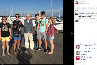 Wałęsa poczuł wakacje! Z kijkami ruszył na molo! [ZDJĘCIA]