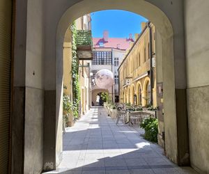 Tarnów ma swój Księżyc! Niezwykła instalacja pojawiła się w Pasażu Tertila