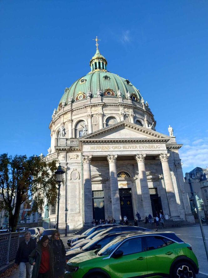 Z Gdańska do Kopenhagi dolecisz w godzinę. Stolicę Danii zwiedzisz w jeden dzień! 