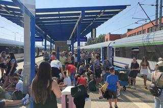 Pożar pociągu na dworcu w Lesznie