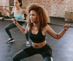 Rodzaje przysiadów - 11 wariantów przysiadu angażujących całe ciało