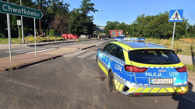 Tragedia pod Gnieznem! BMW wypadło z drogi, nie żyje 22-letni kierowca