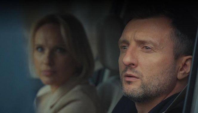 M jak miłość odc. 1876. Dorota (Iwona Rejzner), Bartek (Arkadiusz Smoleński)