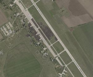 Zdjęcia satelitarne bombowców zniszczonych podczas operacji Pajęczyna.