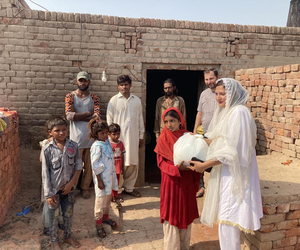 Kaliski oddział Fundacji Bread of Life wykupi rodzinę, która pracuje w cegielni w Pakistanie