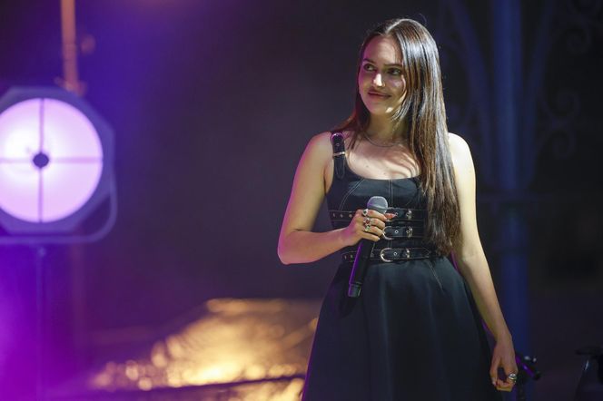 Zalia podbija scenę i serca fanów. Dlaczego mówi o niej cała Polska?