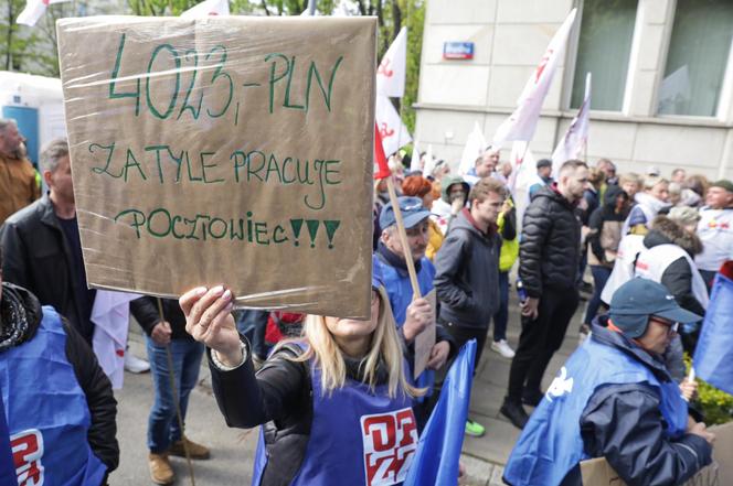 Protest pracowników Poczty Polskiej w Warszawie