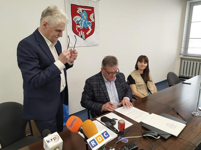 Podpisanie trójstronnej umowy o współpracy odbyło się w Urzędzie Miasta Siedlce