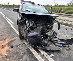 Poważny wypadek na Wschodniej Obwodnicy Wrocławia. Trzy osoby ranne