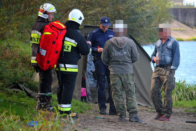 Małopolska: W namiocie nad Wisłą znaleziono ciało wędkarza i jego psa